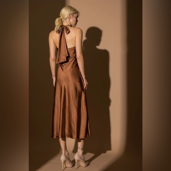 Oliver Satin Cowl Neck Halter Dress - Picture 5 of 11